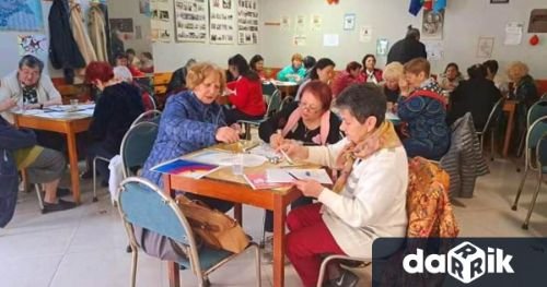 С курсове по фотография и изобразително изкуство започнаха творчески работилници за пенсионери в Пловдив